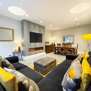  Apartment 2bed, Private Garden & Fireplace, Near Water Of Leith